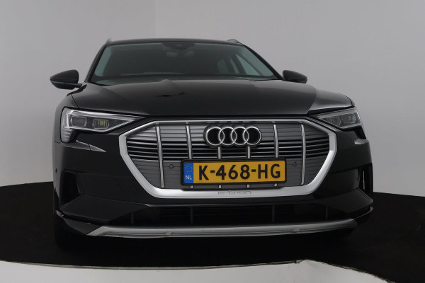Audi e-tron 50 quattro Business edition 71 kWh (NAVI, SOH 93%, STOELVERWARMING, CARPLAY, CAMERA, AUTO INPARKEREN, 1e EIGENAAR)