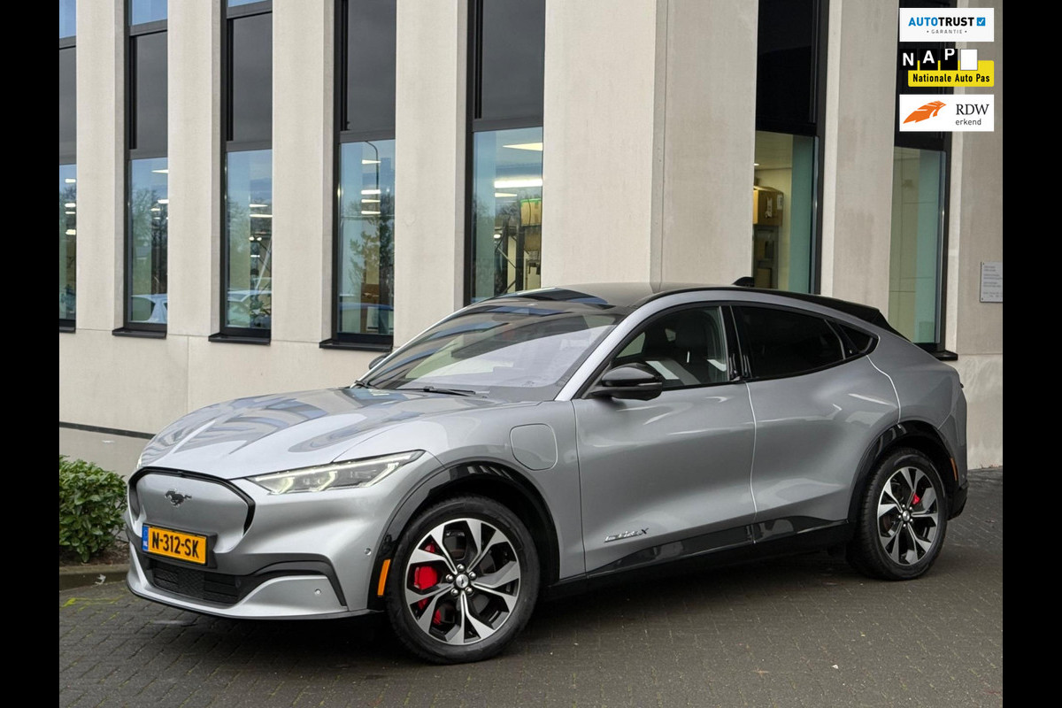 Ford Mustang Mach-E Extended AWD 98 kWh 4 wiel aangedreven, panoramadak, vele opties, 1 e eigenaar, NL auto met nap