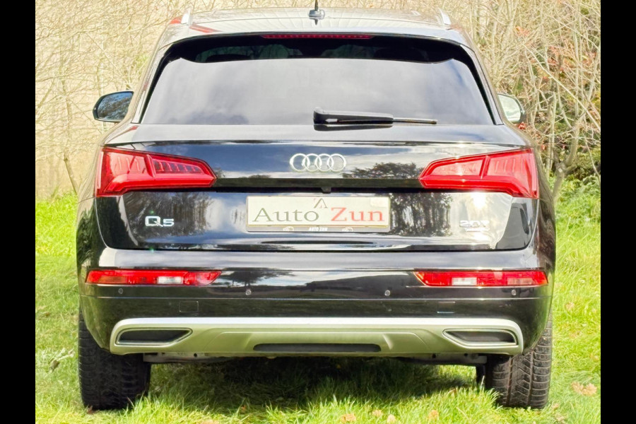 Audi Q5 2.0 TFSI quattro Sport S Line Black Edition/Pano/Leer/Navi/252pk
