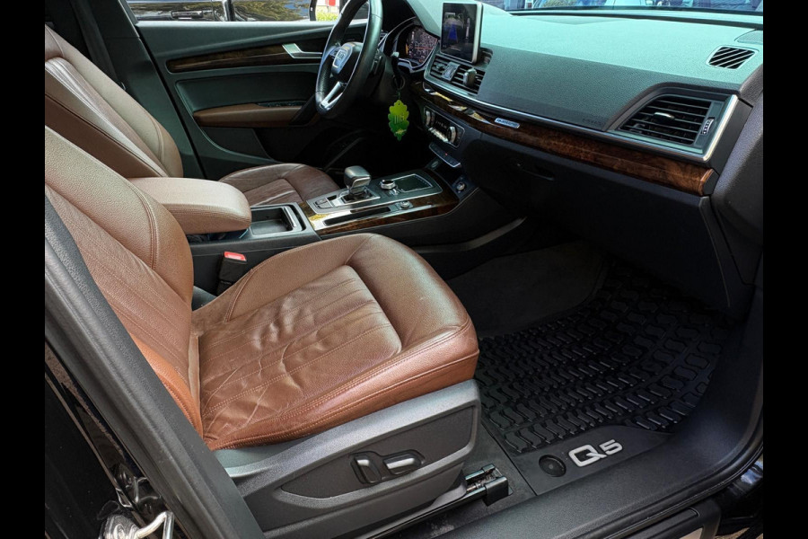 Audi Q5 2.0 TFSI quattro Sport S Line Black Edition/Pano/Leer/Navi/252pk