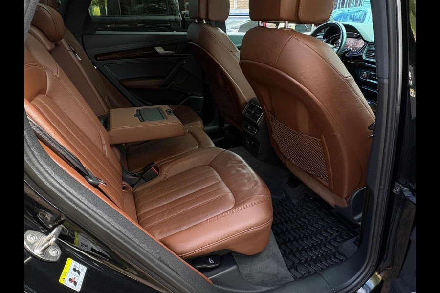 Audi Q5 2.0 TFSI quattro Sport S Line Black Edition/Pano/Leer/Navi/252pk