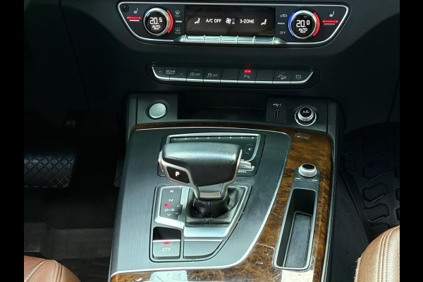 Audi Q5 2.0 TFSI quattro Sport S Line Black Edition/Pano/Leer/Navi/252pk