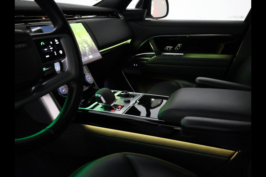 Land Rover Range Rover 3.0 D300 HSE MHEV *BTW* SHADOW PACK + MASSAGE | HEAD-UP | SFEERVERL. | KOELBOX | TREKHAAK