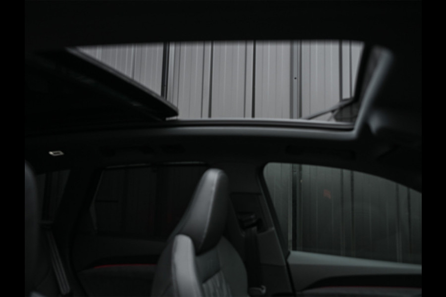 Audi Q5 2.0 TFSI e-hybrid quattro S edition Competition · S Seats · Panoramadak · Luchtvering · B&O Sound · Head-Up · Keyless · Ambiance