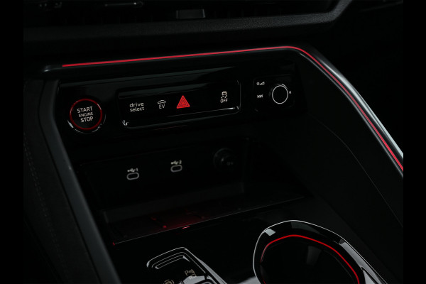 Audi Q5 2.0 TFSI e-hybrid quattro S edition Competition · S Seats · Panoramadak · Luchtvering · B&O Sound · Head-Up · Keyless · Ambiance