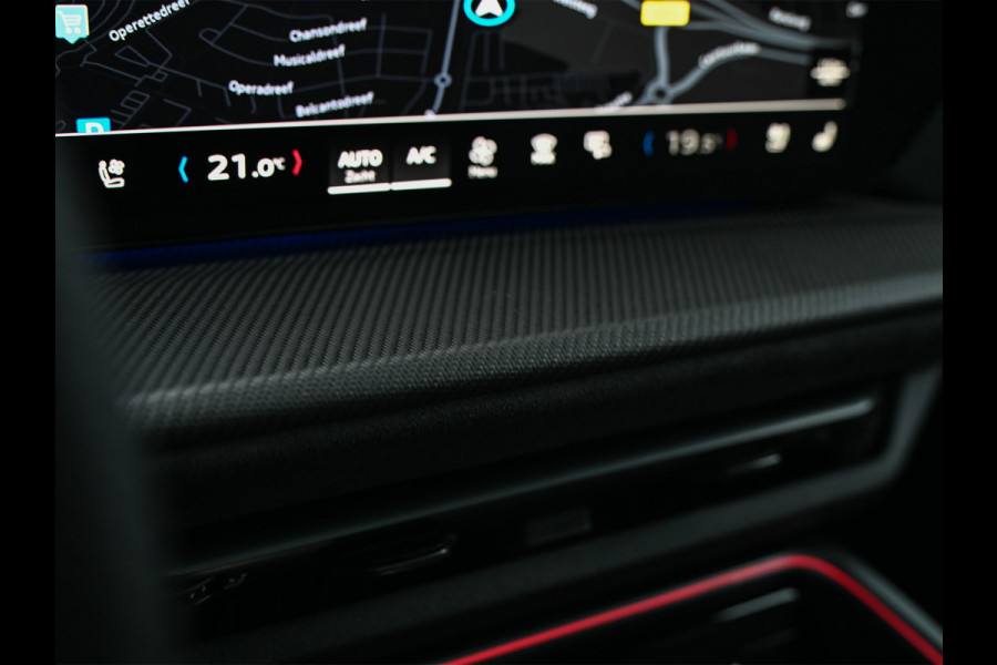 Audi Q5 2.0 TFSI e-hybrid quattro S edition Competition · S Seats · Panoramadak · Luchtvering · B&O Sound · Head-Up · Keyless · Ambiance