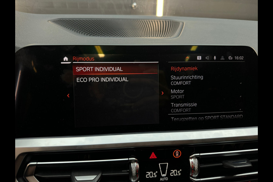 BMW 3 Serie 318i High Exec Pano|M Sport Keyles|Sfeer|H/K|NAP