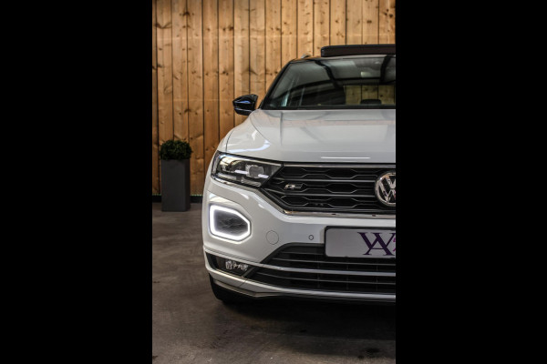 Volkswagen T-Roc 2.0 TSI 4Motion R-Line *Pano*Camera*Trekhaak*Virtual*DSG*