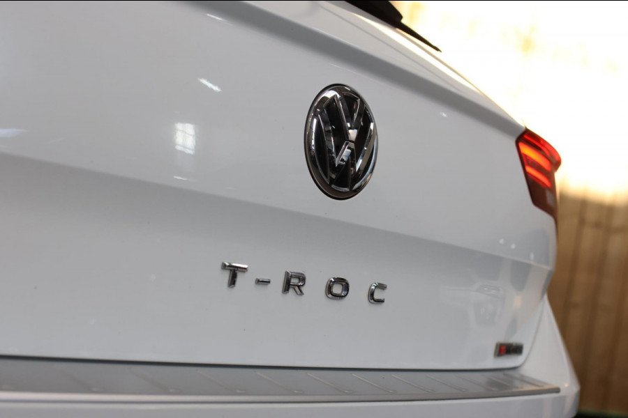 Volkswagen T-Roc 2.0 TSI 4Motion R-Line *Pano*Camera*Trekhaak*Virtual*DSG*