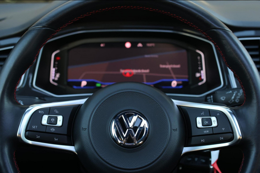 Volkswagen T-Roc 2.0 TSI 4Motion R-Line *Pano*Camera*Trekhaak*Virtual*DSG*