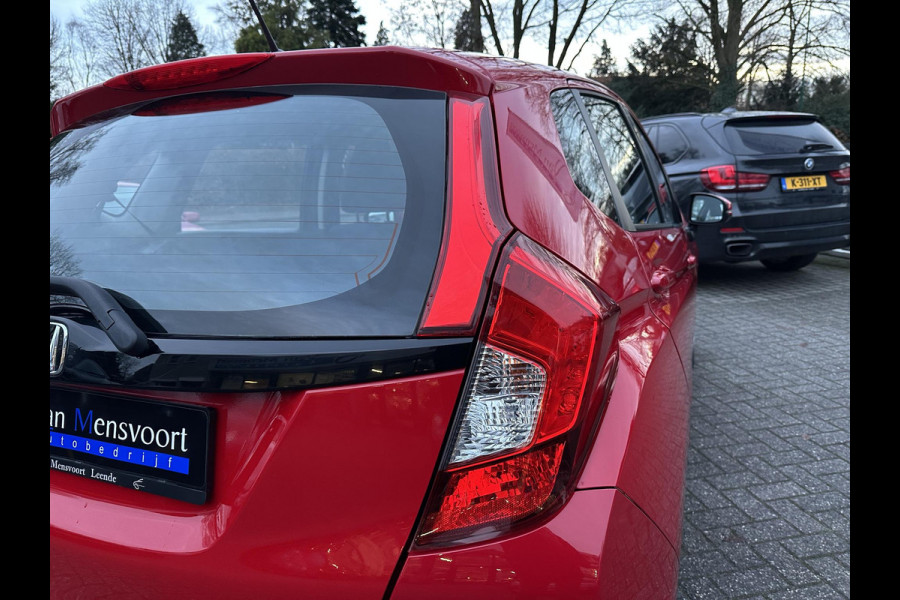 Honda Jazz 1.3 i-VTEC Trend Cruise|Stoelverwarming|Trekhaak|Allseason