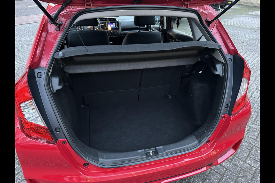 Honda Jazz 1.3 i-VTEC Trend Cruise|Stoelverwarming|Trekhaak|Allseason