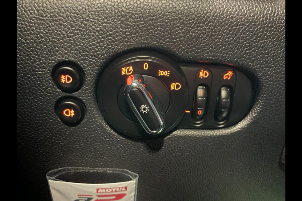 MINI Mini 1.5 One Chili|BLACK EDITION|UNIEKE KMS|17'' LMV|1/2 LEDER|CRUISE, CLIMATE CONTROL|STOELVERW.|START/STOP|PDC V+A|