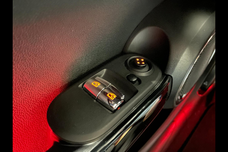 MINI Mini 1.5 One Chili|BLACK EDITION|UNIEKE KMS|17'' LMV|1/2 LEDER|CRUISE, CLIMATE CONTROL|STOELVERW.|START/STOP|PDC V+A|