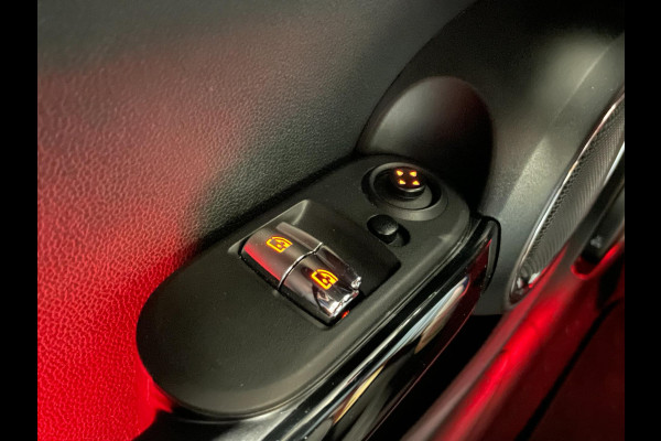 MINI Mini 1.5 One Chili|BLACK EDITION|UNIEKE KMS|17'' LMV|1/2 LEDER|CRUISE, CLIMATE CONTROL|STOELVERW.|START/STOP|PDC V+A|