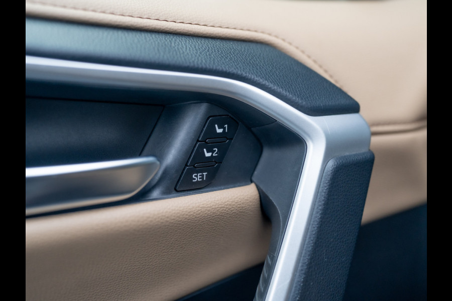 Toyota RAV4 2.5 Hybrid AWD Executive | Bearlock | Panodak | 360 Camera | Trekhaak afnb. | Prijs Rijklaar!!