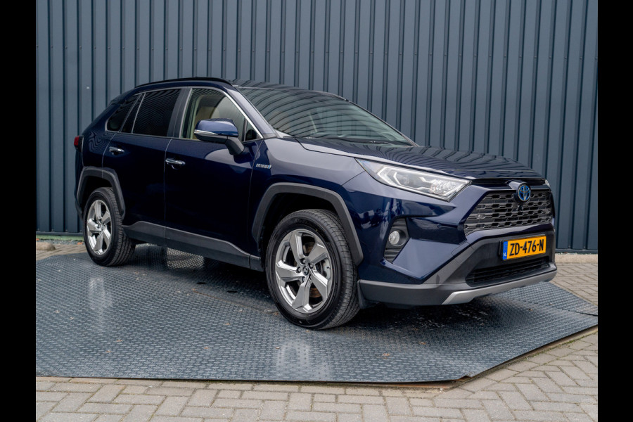 Toyota RAV4 2.5 Hybrid AWD Executive | Bearlock | Panodak | 360 Camera | Trekhaak afnb. | Prijs Rijklaar!!