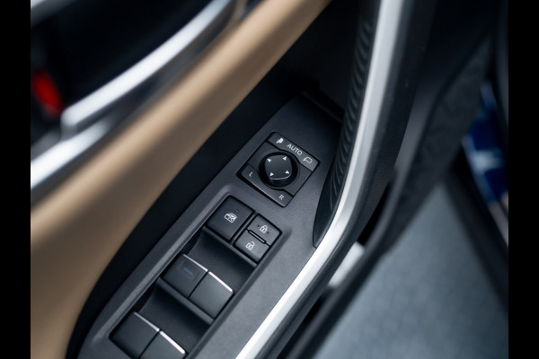 Toyota RAV4 2.5 Hybrid AWD Executive | Bearlock | Panodak | 360 Camera | Trekhaak afnb. | Prijs Rijklaar!!