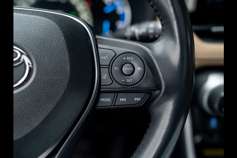 Toyota RAV4 2.5 Hybrid AWD Executive | Bearlock | Panodak | 360 Camera | Trekhaak afnb. | Prijs Rijklaar!!