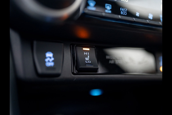 Toyota RAV4 2.5 Hybrid AWD Executive | Bearlock | Panodak | 360 Camera | Trekhaak afnb. | Prijs Rijklaar!!