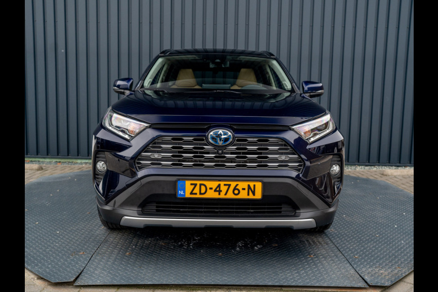 Toyota RAV4 2.5 Hybrid AWD Executive | Bearlock | Panodak | 360 Camera | Trekhaak afnb. | Prijs Rijklaar!!