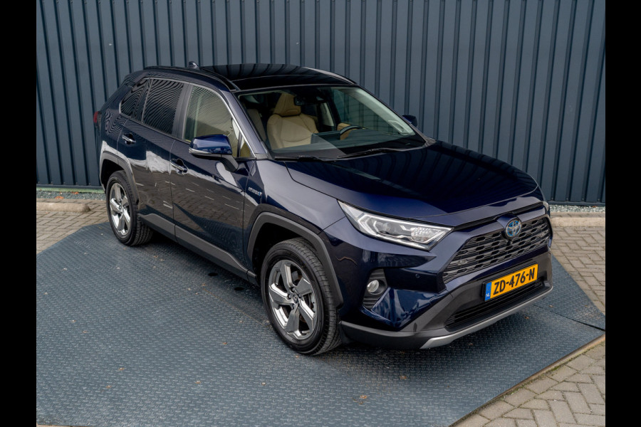 Toyota RAV4 2.5 Hybrid AWD Executive | Bearlock | Panodak | 360 Camera | Trekhaak afnb. | Prijs Rijklaar!!