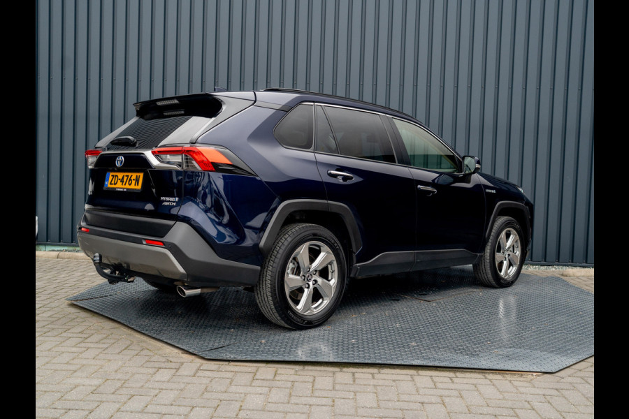 Toyota RAV4 2.5 Hybrid AWD Executive | Bearlock | Panodak | 360 Camera | Trekhaak afnb. | Prijs Rijklaar!!