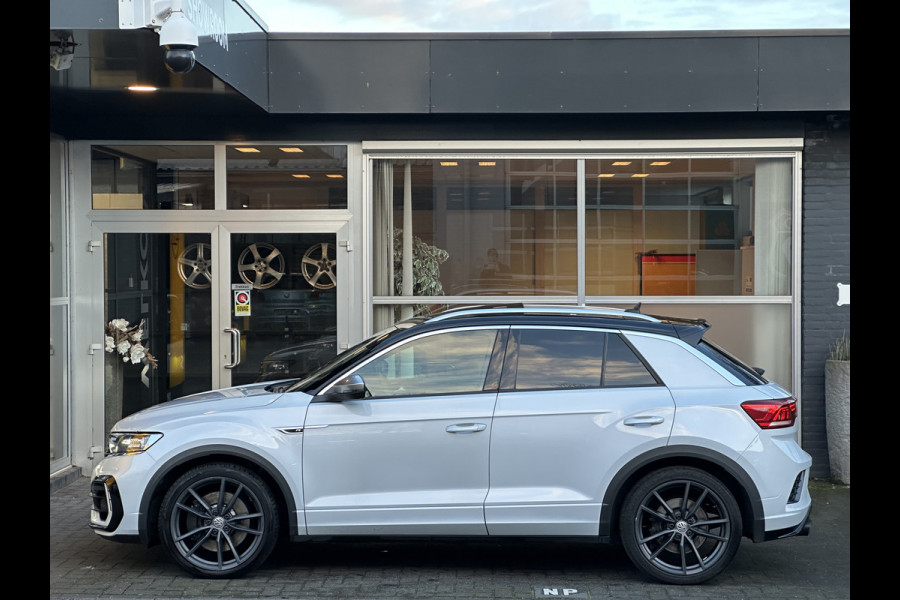 Volkswagen T-Roc 2.0 TSI 4Motion R CLIMA / PANO /  VIRTUAL / AKRAPOVIC / KEYLESS