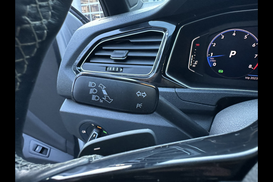 Volkswagen T-Roc 2.0 TSI 4Motion R CLIMA / PANO /  VIRTUAL / AKRAPOVIC / KEYLESS