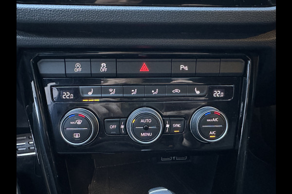 Volkswagen T-Roc 2.0 TSI 4Motion R CLIMA / PANO /  VIRTUAL / AKRAPOVIC / KEYLESS