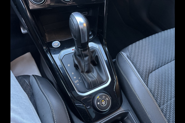 Volkswagen T-Roc 2.0 TSI 4Motion R CLIMA / PANO /  VIRTUAL / AKRAPOVIC / KEYLESS