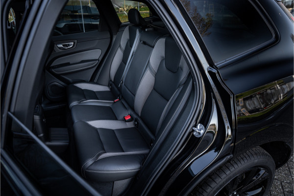 Volvo XC60 Recharge T6 AWD ULTIMATE Black Edition - TREKHAAK - H&K