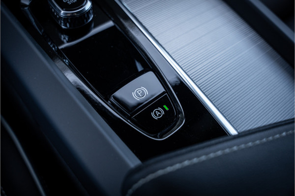 Volvo XC60 Recharge T6 AWD ULTIMATE Black Edition - TREKHAAK - H&K