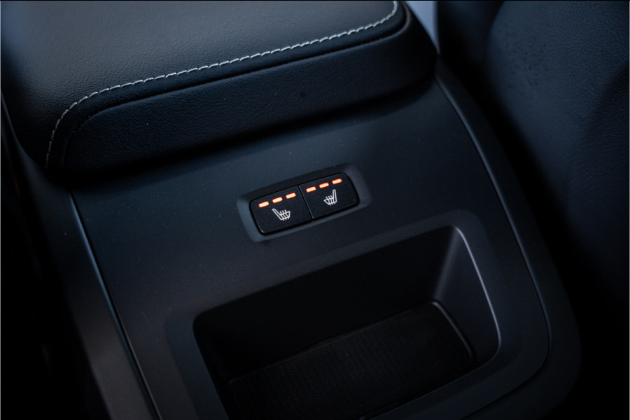 Volvo XC60 Recharge T6 AWD ULTIMATE Black Edition - TREKHAAK - H&K