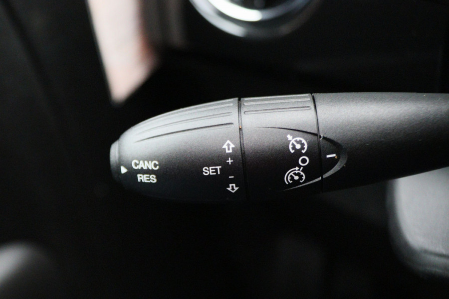 Fiat 500 1.2 Automaat Panoramadak, Cruise,