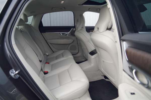 Volvo S90 2.0 T8 AWD Inscription / Luchtvering / Facelift / SOH 99% / Bowers & Wilkins / NL-Auto / Incl BTW / Trekhaak / Bomvol!