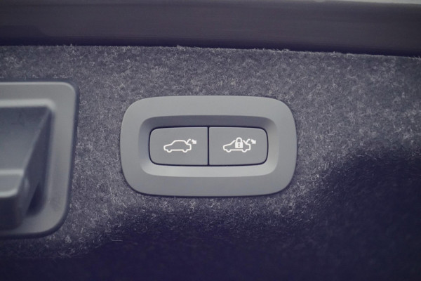 Volvo S90 2.0 T8 AWD Inscription / Luchtvering / Facelift / SOH 99% / Bowers & Wilkins / NL-Auto / Incl BTW / Trekhaak / Bomvol!