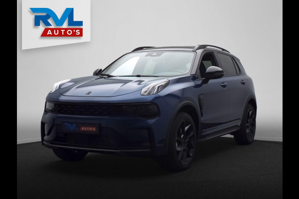 Lynk & Co 01 1.5 261PK Plug-in Hybrid *Origineel NL* Black Pakket Zwarte Hemel 360 Camera Pano/dak Apple/Carplay Adaptive/Cruise