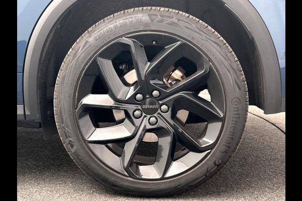 Lynk & Co 01 1.5 261PK Plug-in Hybrid *Origineel NL* Black Pakket Zwarte Hemel 360 Camera Pano/dak Apple/Carplay Adaptive/Cruise