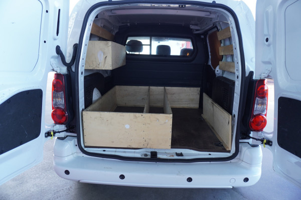 Citroën Berlingo 1.6 BlueHDI 75PK Business nr. V206 | Airco | Cruise | Navi