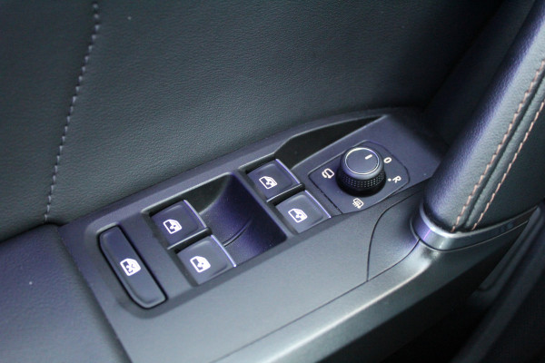 CUPRA Formentor 1.4 e-Hybrid 245PK VZ Performance | ACC | 360 Camera | BLIS | Navigatie | Stoel/Stuur verwarming