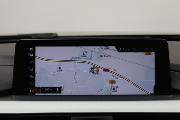 BMW 3 Serie Touring 318i M Sport Edition Leer, Panoramadak, Camera, Navigatie, Bluetooth, Verwarmde Stoelen, 18''