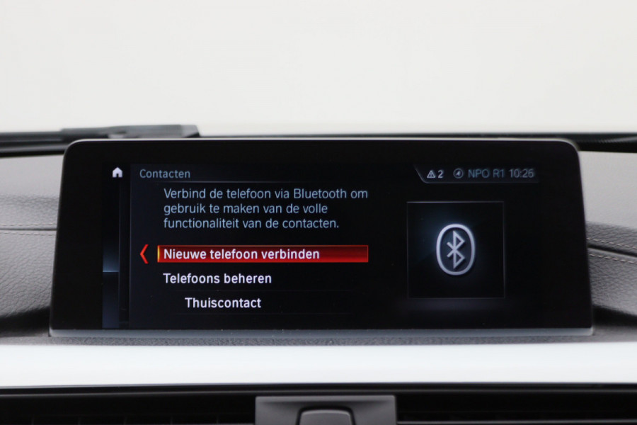 BMW 3 Serie Touring 318i M Sport Edition Leer, Panoramadak, Camera, Navigatie, Bluetooth, Verwarmde Stoelen, 18''