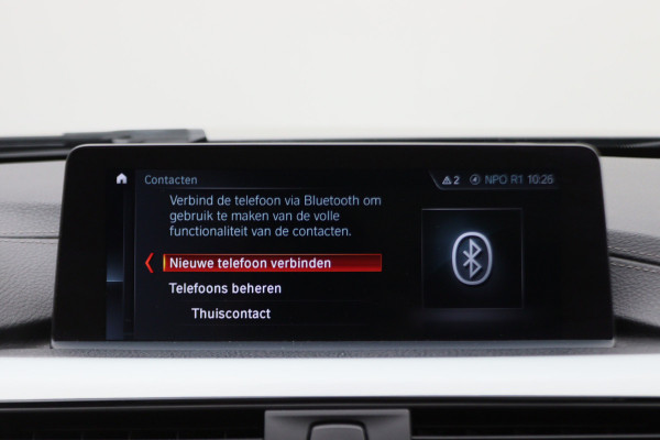 BMW 3 Serie Touring 318i M Sport Edition Leer, Panoramadak, Camera, Navigatie, Bluetooth, Verwarmde Stoelen, 18''