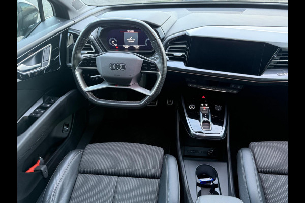 Audi Q4 e-tron 40 S edition 77 kWh, 2 X S-LINE, soh 97%, electr trekhaak, achteruitrijcamera, , 1 e eigenaar, NL auto met nap