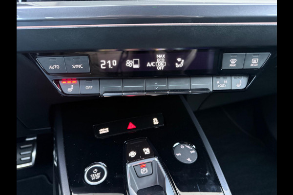 Audi Q4 e-tron 40 S edition 77 kWh, 2 X S-LINE, soh 97%, electr trekhaak, achteruitrijcamera, , 1 e eigenaar, NL auto met nap