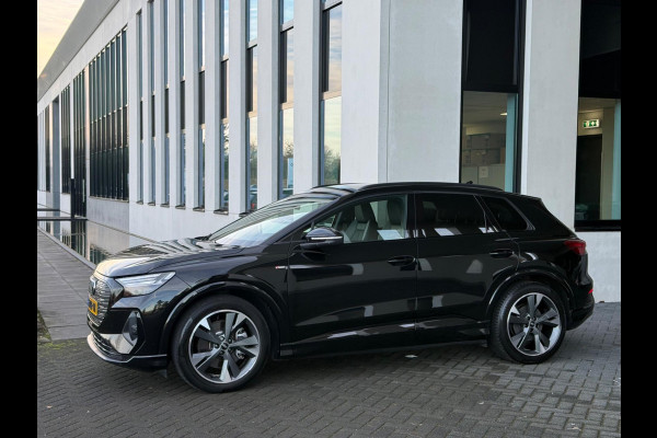 Audi Q4 e-tron 40 S edition 77 kWh, 2 X S-LINE, soh 97%, electr trekhaak, achteruitrijcamera, , 1 e eigenaar, NL auto met nap