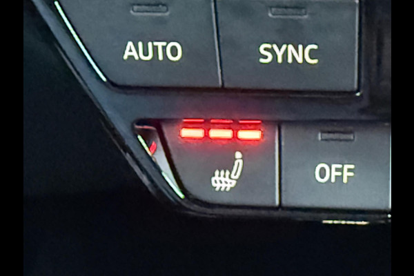 Audi Q4 e-tron 40 S edition 77 kWh, 2 X S-LINE, soh 97%, electr trekhaak, achteruitrijcamera, , 1 e eigenaar, NL auto met nap