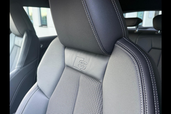 Audi Q4 e-tron 40 S edition 77 kWh, 2 X S-LINE, soh 97%, electr trekhaak, achteruitrijcamera, , 1 e eigenaar, NL auto met nap