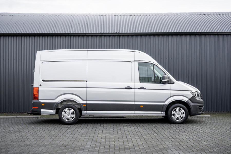 Volkswagen Crafter 2.0 TDI L3H2 | 140PK | Camera | Carplay | Mirrorlink | Cruise | Airco | 3-Zits